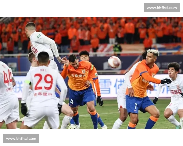 中超争冠三强集体 “刹车”,2 分差拖至收官战 中超争冠三强集体 “刹车”,2 分差拖至收官战